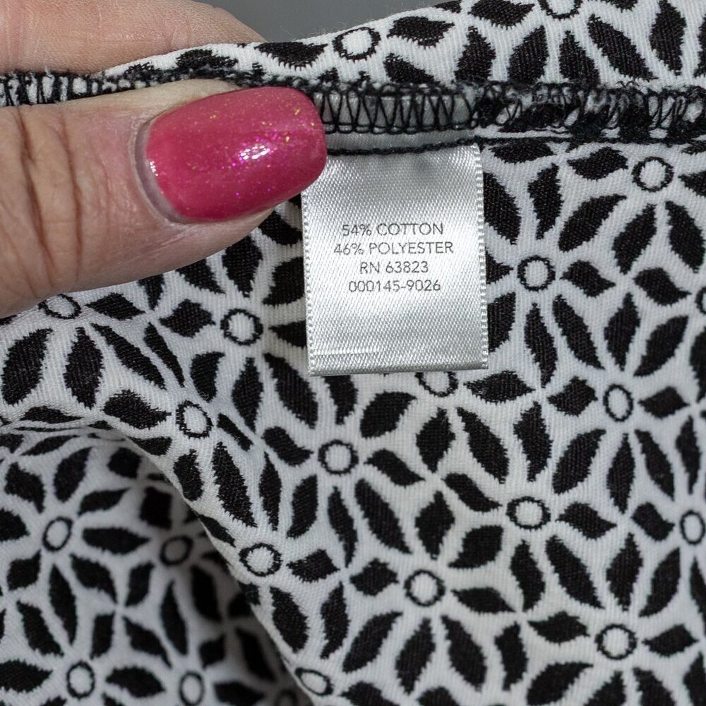 Christopher & Banks Size L white/black floral embroidered pattern hooded sleeve - Picture 9 of 10